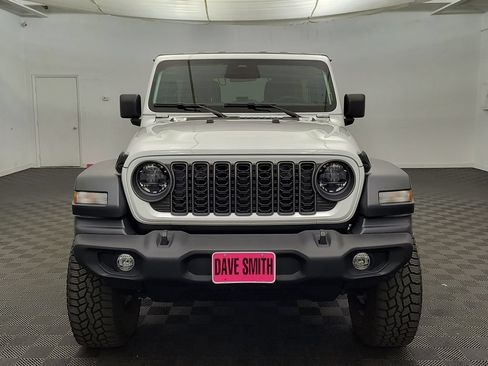 Used 2026 Jeep Wrangler Unlimited Sport AWD/4WD image 6