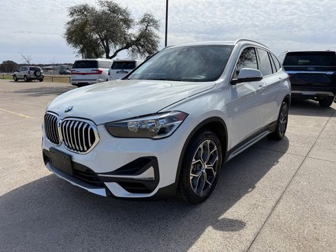 Used 2020 BMW X1 sDrive28i w/ Convenience Package image 3