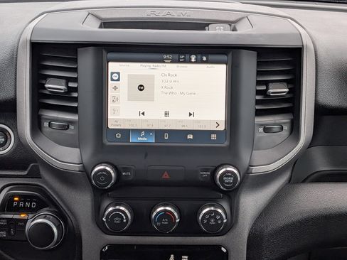 Used 2024 RAM 2500 Tradesman w/ Chrome Appearance Group image 27