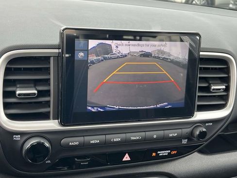 Certified 2023 Hyundai Venue SEL w/ Cargo Package image 26