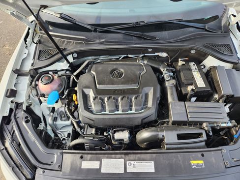 Used 2018 Volkswagen Passat 2.0T SE image 39