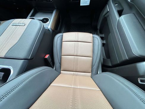 New 2026 Chevrolet Silverado 2500 High Country w/ High Country Premium Package image 15