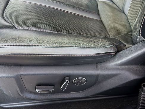 Used 2019 Ford F150 Platinum w/ Equipment Group 701A Luxury image 24