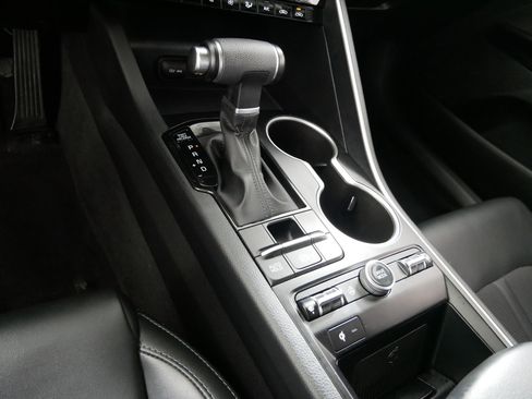 Used 2023 Kia K5 GT-Line image 24