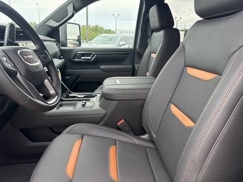 New 2026 GMC Sierra 2500 AT4 w/ AT4 Premium Plus Package AWD/4WD image 5