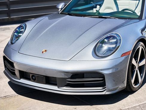 Used 2025 Porsche 911 Carrera RWD image 6
