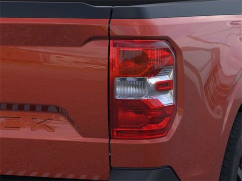 New 2024 Ford Maverick Lariat image 22