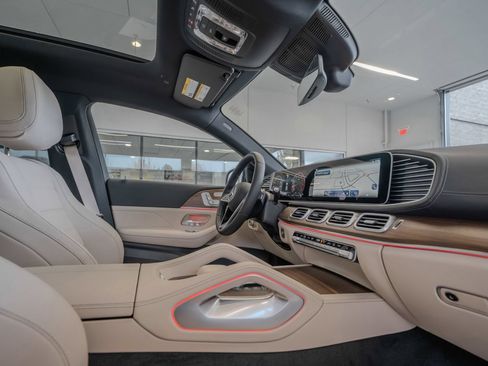 Used 2026 Mercedes-Benz GLE 450 4MATIC Coupe image 17