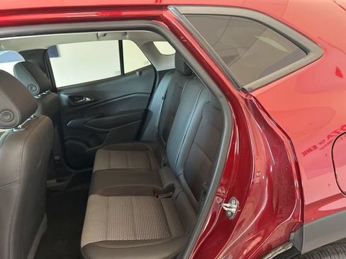 Used 2024 Chevrolet Trax LT w/ Driver Confidence Package FWD image 13