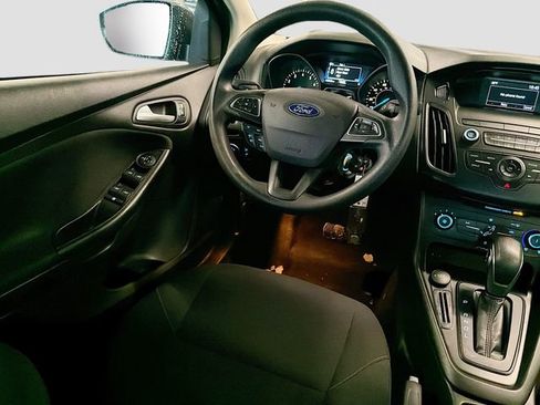 Used 2018 Ford Focus SE image 20