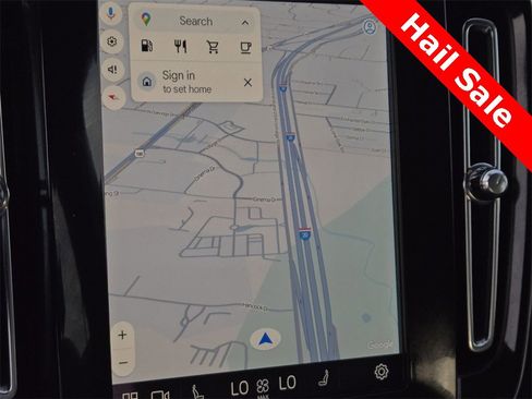 Used 2024 Volvo XC40 B5 Core image 14