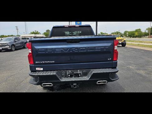 Used 2021 Chevrolet Silverado 1500 LT Trail Boss w/ Bed Protection Package image 4
