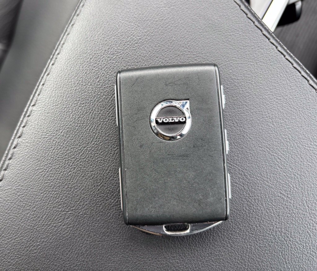Certified 2024 Volvo XC90 B6 Plus w/ Protection Package AWD/4WD image 37
