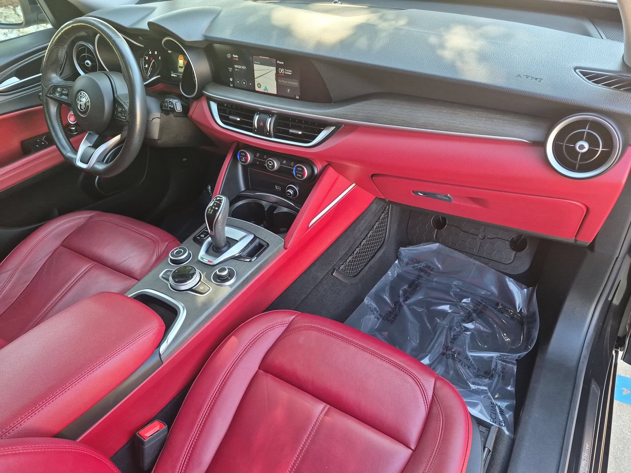 Used 2021 Alfa Romeo Stelvio Ti w/ Active Assist 2 Package TI AWD/4WD image 33