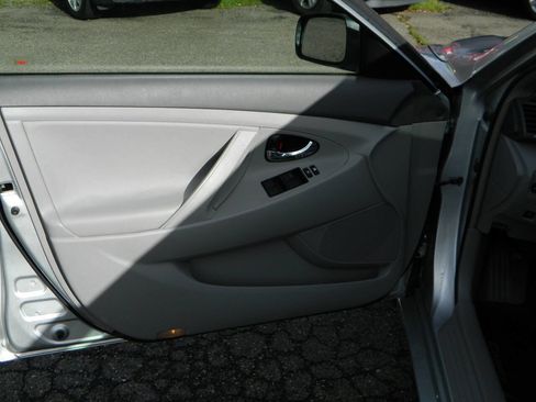 Used 2007 Toyota Camry Hybrid image 22