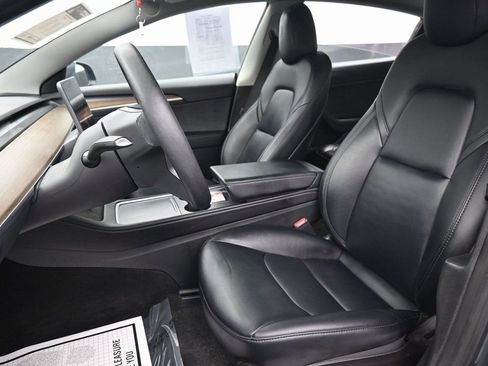 Used 2023 Tesla Model 3 Standard Range image 23