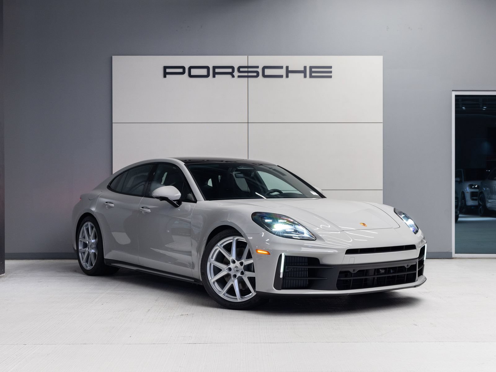 New 2026 Porsche Panamera 4 AWD/4WD image 9