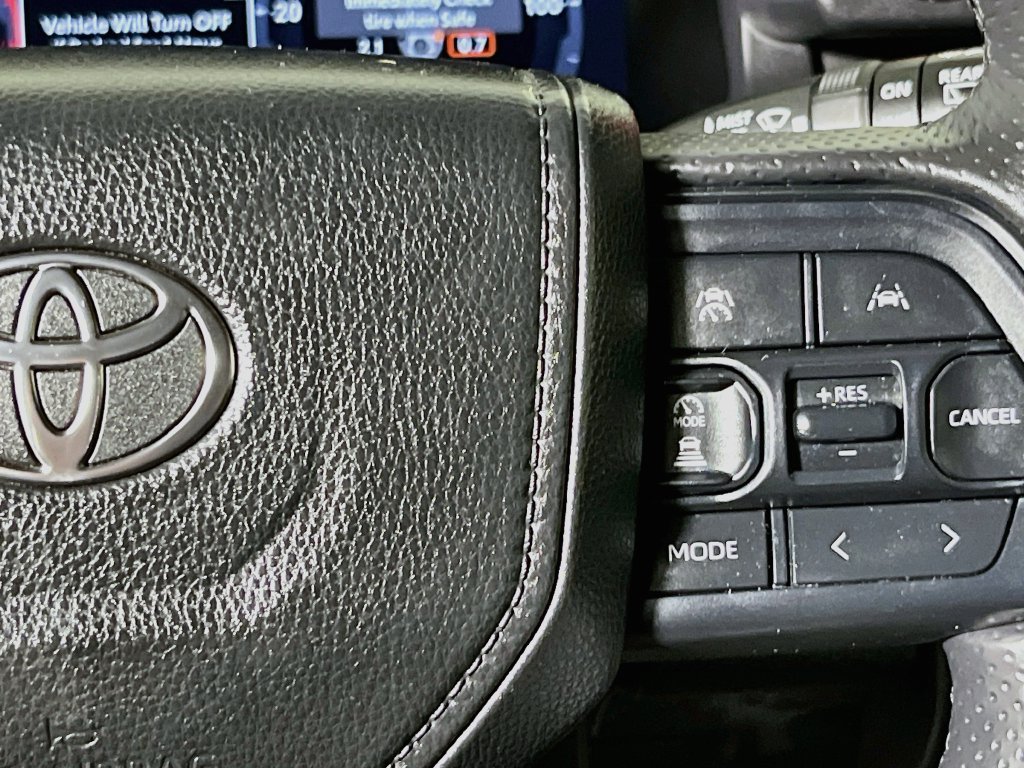 Used 2025 Toyota 4Runner TRD Pro AWD/4WD image 17