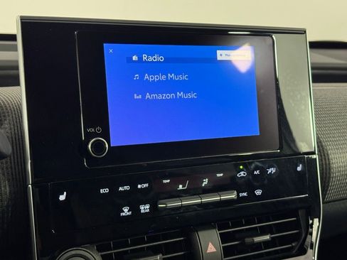 Used 2025 Subaru Solterra Premium w/ Premium Convenience Package image 30