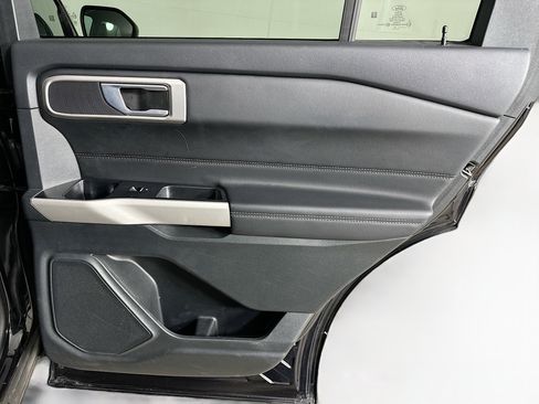 Used 2024 Ford Explorer XLT w/ Equipment Group 202A image 30