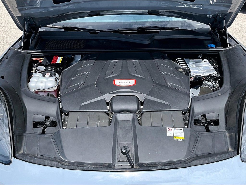 Certified 2022 Porsche Cayenne Turbo GT AWD/4WD image 23