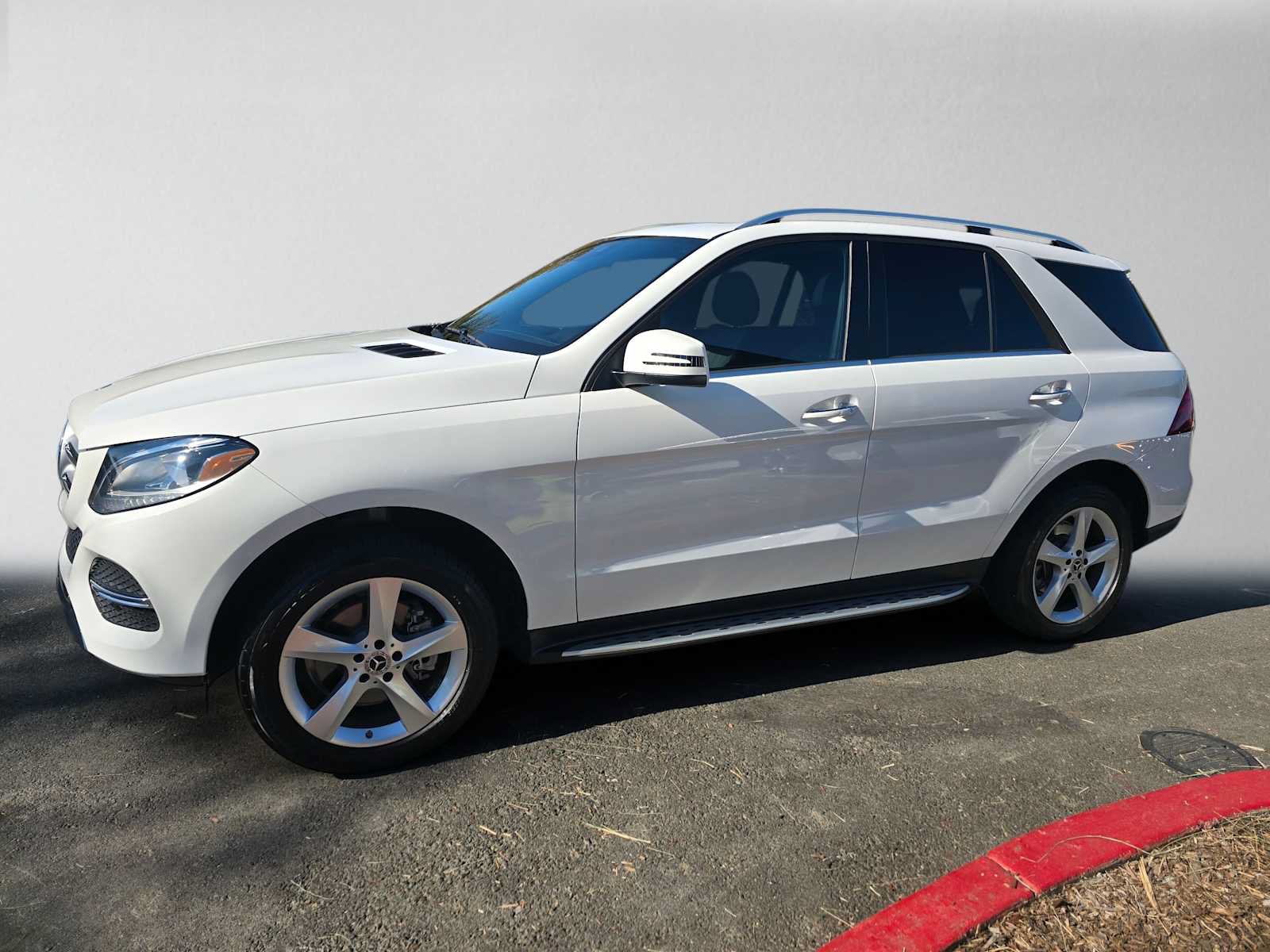 Used 2018 Mercedes-Benz GLE 350 4MATIC image 6