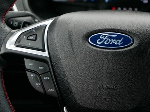 Certified 2023 Ford Edge ST-Line w/ Class II Trailer Tow Package image 18