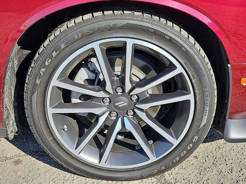 Used 2023 Dodge Challenger R/T image 33