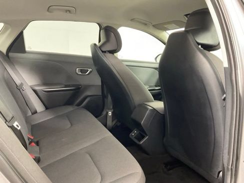 Used 2025 Kia K4 FWD image 19