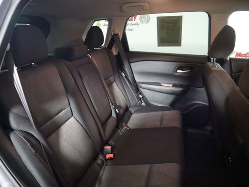 Used 2025 Nissan Rogue SV image 30