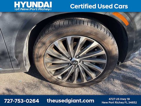 Used 2024 Hyundai Palisade Calligraphy image 6