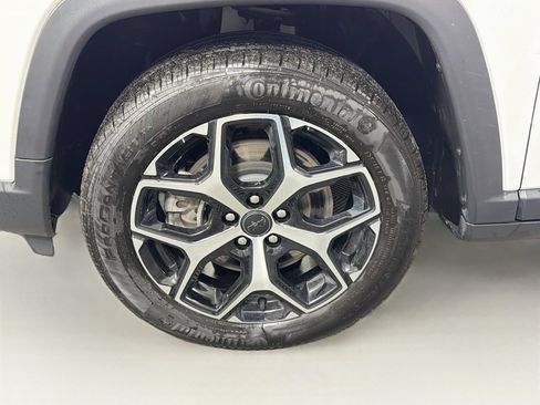 Used 2025 Jeep Compass Limited AWD/4WD image 31
