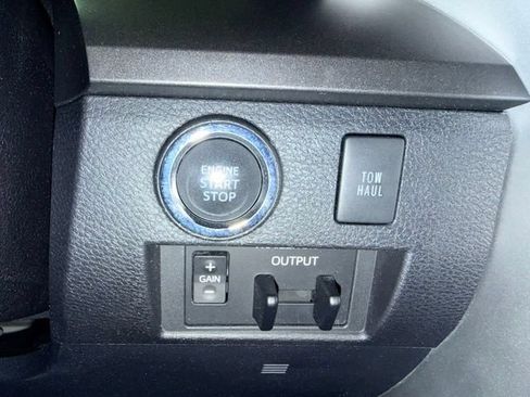 Used 2020 Toyota Tundra SR5 w/ TRD Off-Road Package AWD/4WD image 15