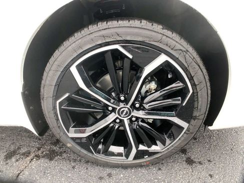 New 2025 Nissan Altima 2.5 SR image 12