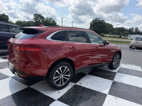 Used 2019 Jaguar F-PACE Premium AWD/4WD image 6