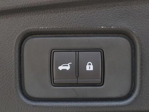 New 2026 Nissan Pathfinder Platinum FWD image 14