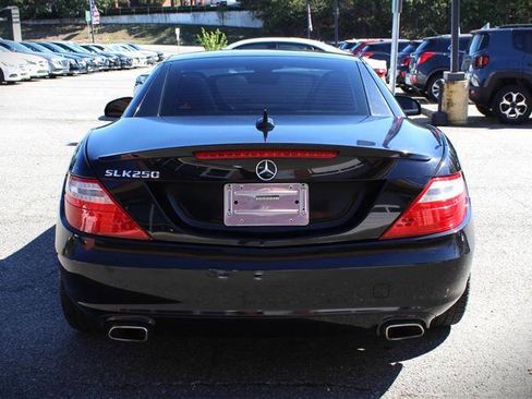 Used 2015 Mercedes-Benz SLK 250 w/ Premium Package image 4