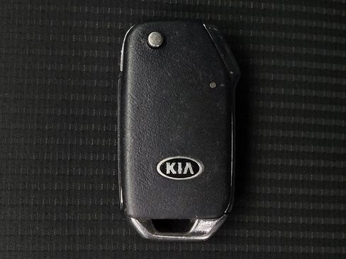 Used 2019 Kia Forte LXS FWD image 32