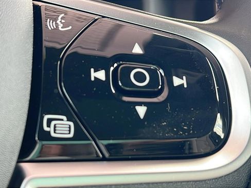 New 2026 Volvo XC60 B5 Plus AWD/4WD image 24