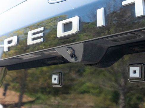 Used 2025 Ford Expedition Active image 12