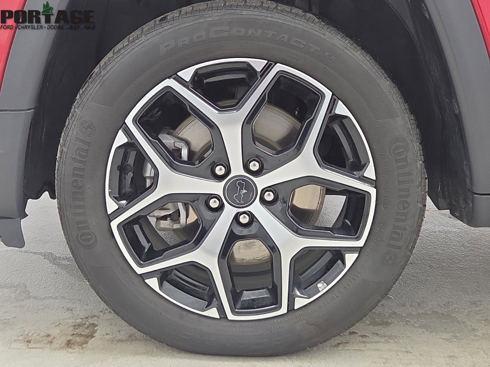 Used 2025 Jeep Compass Limited AWD/4WD image 12