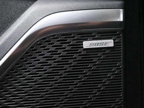 Used 2025 Buick Enclave Preferred image 16