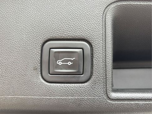 Certified 2023 GMC Terrain SLT AWD/4WD image 21
