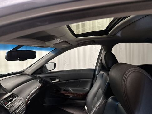 Used 2010 Honda Crosstour EX-L image 19