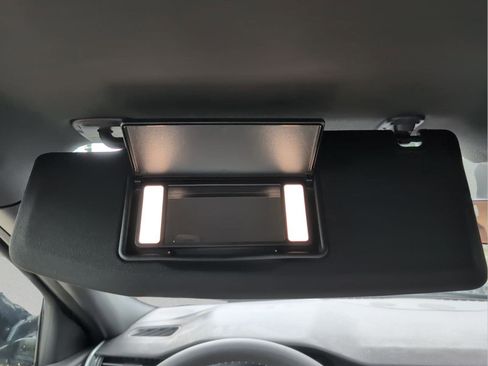 New 2025 Jeep Grand Cherokee Altitude image 27