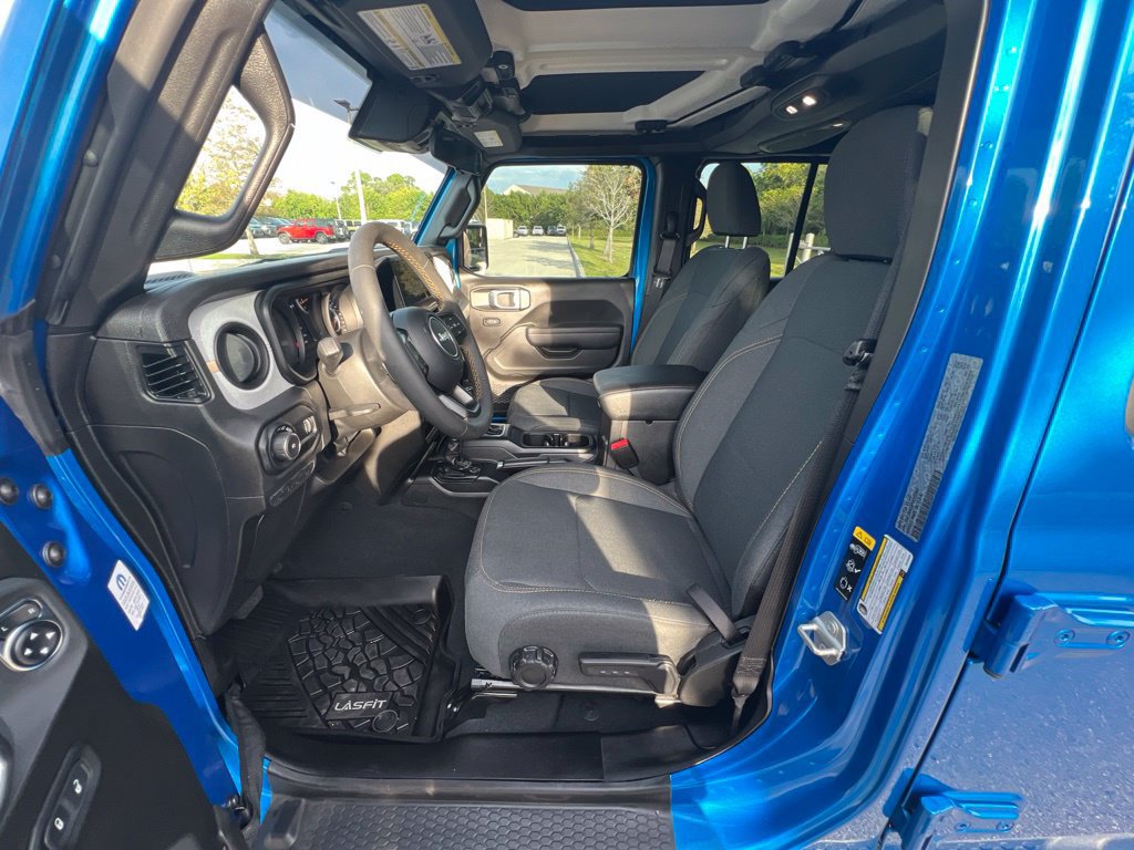 Used 2024 Jeep Wrangler Unlimited Sport AWD/4WD image 26
