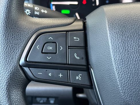 Certified 2026 Toyota Sienna LE FWD image 31