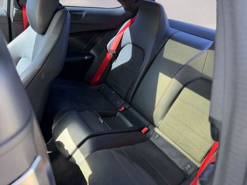 Used 2015 Mercedes-Benz C 250 Coupe image 13