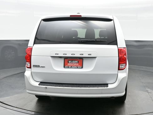 Used 2019 Dodge Grand Caravan SE w/ UConnect Hands-Free Group image 5