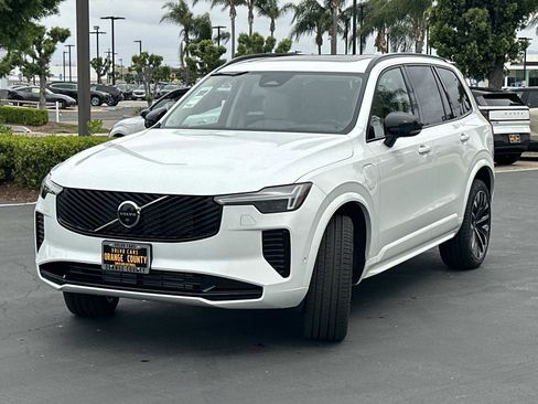 New 2026 Volvo XC90 T8 Ultra w/ Lounge Package AWD/4WD image 3